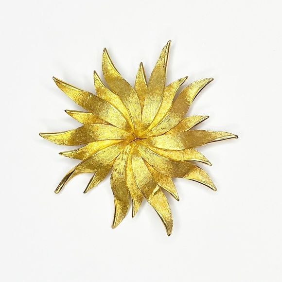 Vintage Designer Rare Hattie Carnegie Sunburst Gold Tone Brooch Retro - Picture 5 of 15